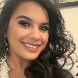 Meet your Posher, Shanza